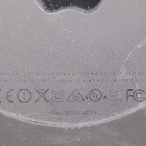 Apple TV A1469 - Functional with Remote - REV A model with A5 Processor - Picture 2 of 2